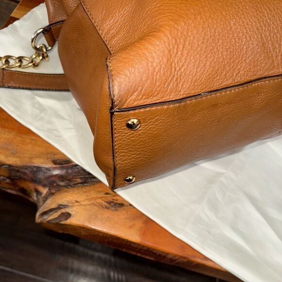 Michael Kors Hamilton E-W  Brown Leather Tote Bag - Picture 7 of 13